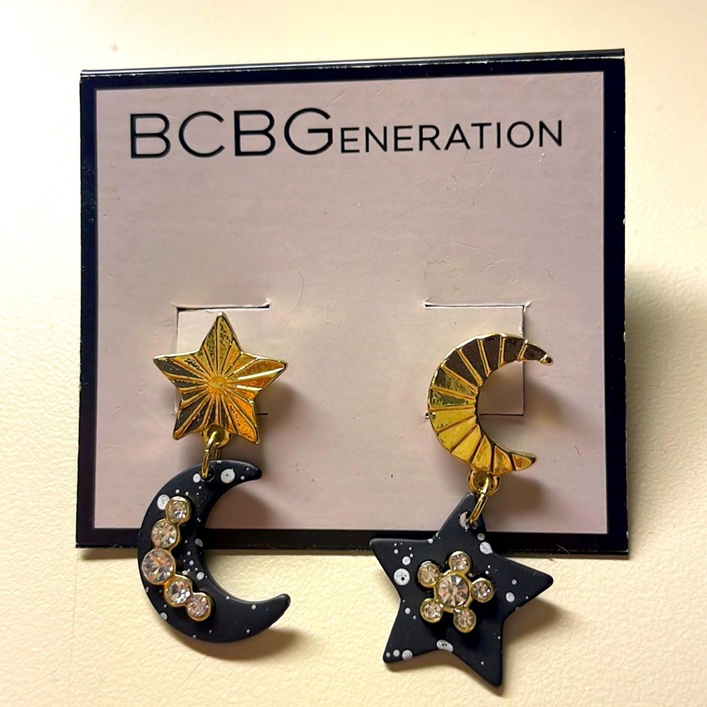 BCBG Génération never worn star and moon earrings